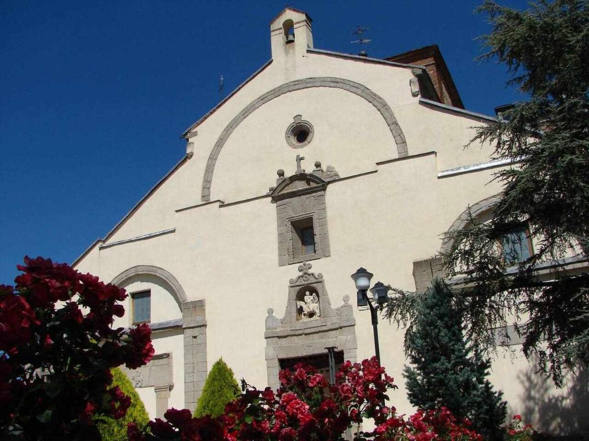 Chalet para Grupos hasta 12 Personas San Martín de Valdeiglesias Bagian luar foto