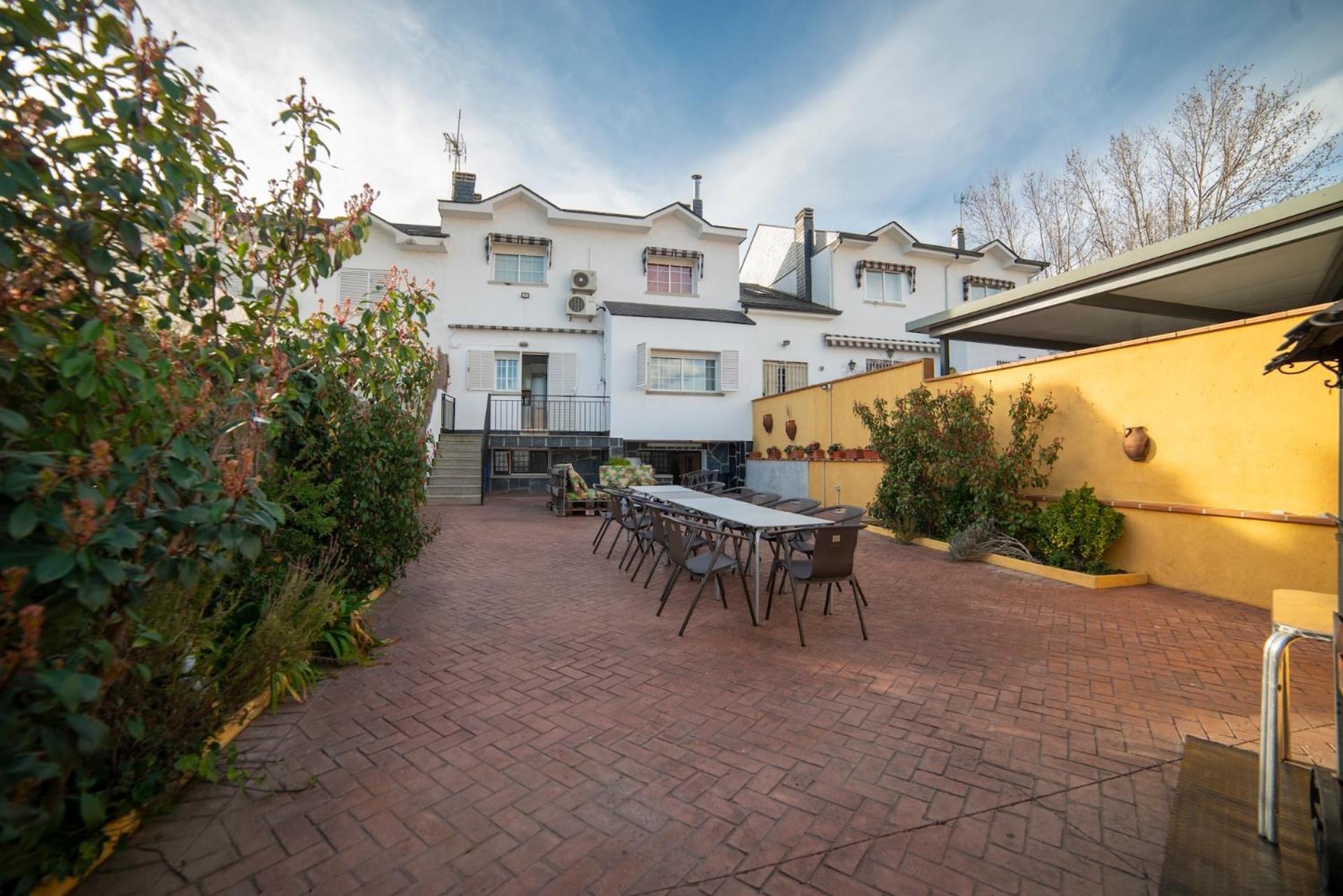 Chalet para Grupos hasta 12 Personas San Martín de Valdeiglesias Bagian luar foto